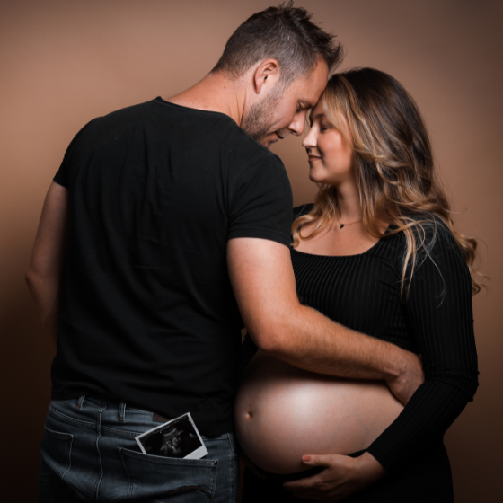 Professionelles Babybauch-Shooting