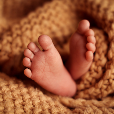 Professionelles Newborn-Fotoshooting