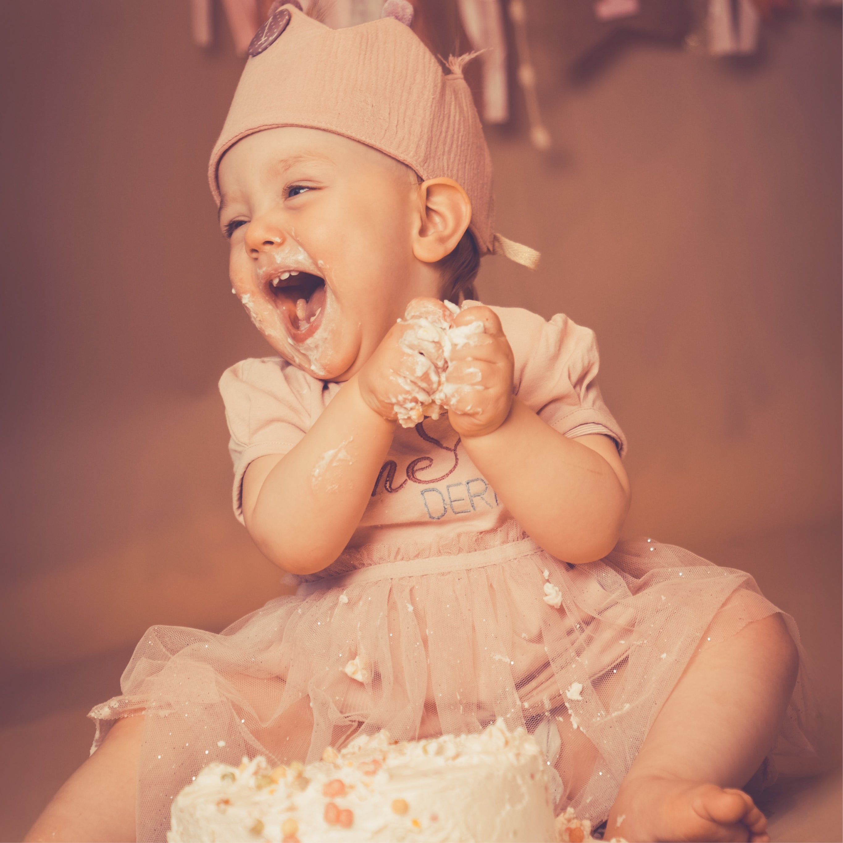 90 Minuten Cake Smash Fotoshooting Erlebnis inkl. 2-10 Bildern