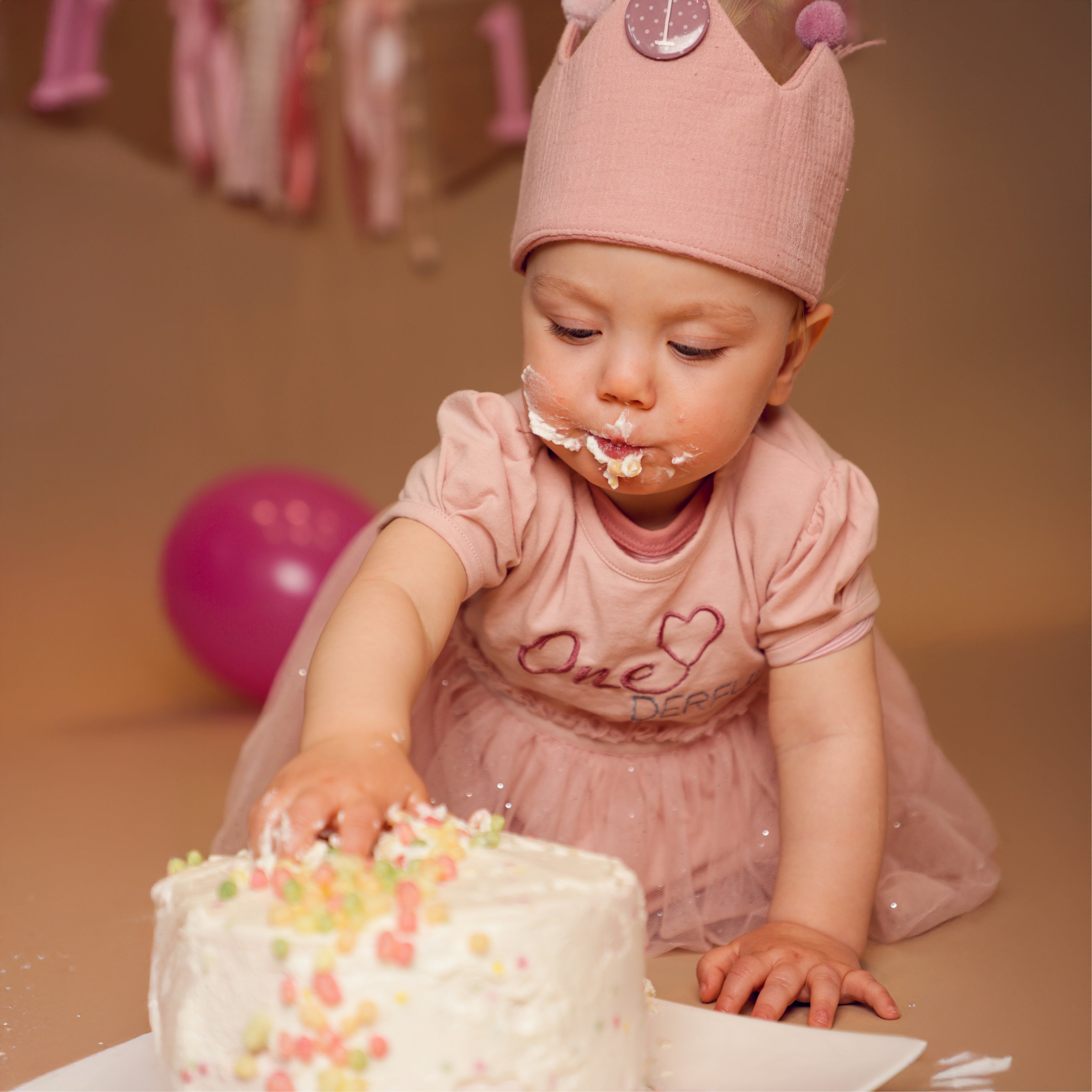 90 Minuten Cake Smash Fotoshooting Erlebnis inkl. 2-10 Bildern