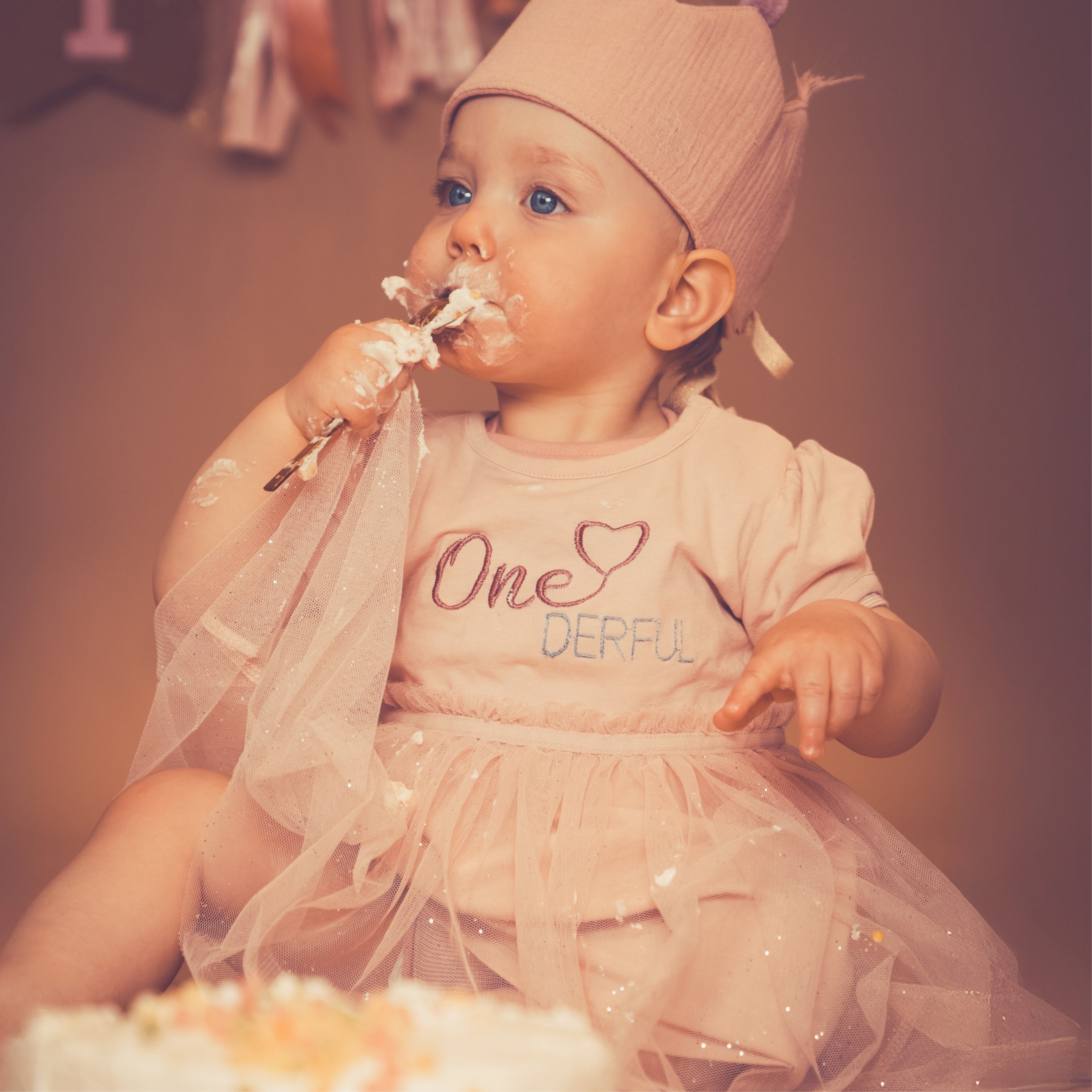90 Minuten Cake Smash Fotoshooting Erlebnis inkl. 2-10 Bildern